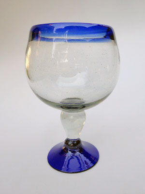 Colored Rim Glassware / 'Cobalt Blue Rim' shrimp cocktail 'Chabela' glasses (set of 4) / These 'Chabela' glasses are used all over Mexican beaches to serve cold shrimp cocktail or Micheladas. It's name comes from a woman named Chabela, whose exhuberant curves were similar to those in the glass.